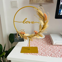 Laden Sie das Bild in den Galerie-Viewer, Dekoobjekt "Love" mit Trockenblumen inkl. MwSt. zzgl. Versand