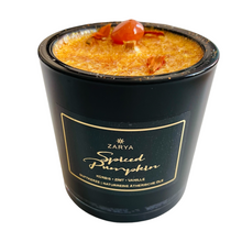 Laden Sie das Bild in den Galerie-Viewer, Wellnesskerze "Spiced Pumpkin" inkl. MwSt. zzgl. Versand