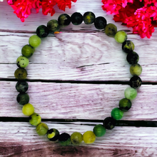 Laden Sie das Bild in den Galerie-Viewer, Chrysopras Kugelarmband inkl. MwSt zzgl. Versand