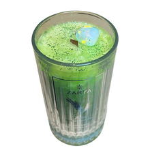 Laden Sie das Bild in den Galerie-Viewer, Kraftbaumkerze "Zeder" inkl. MwSt. zzgl. Versand