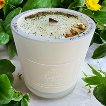 Laden Sie das Bild in den Galerie-Viewer, Wellnesskerze "Golden Thyme" inkl. MwSt. zzgl. Versand