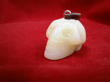 Laden Sie das Bild in den Galerie-Viewer, Mini-Kristallschädel der Abwehr (Mustard Stone) inkl. MwSt zzgl. Versand