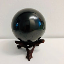 Laden Sie das Bild in den Galerie-Viewer, Schungit Energiekugel inkl. MwSt zzgl. Versand