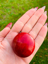 Laden Sie das Bild in den Galerie-Viewer, Handschmeichler "Blume des Lebens", rot inkl. MwSt zzgl. Versand