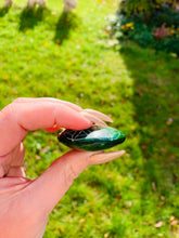 Laden Sie das Bild in den Galerie-Viewer, Handschmeichler "Blume des Lebens", grün inkl. MwSt zzgl. Versand