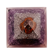 Laden Sie das Bild in den Galerie-Viewer, Orgonit Pyramide "Moonglow" inkl. MwSt zzgl. Versand