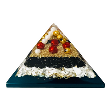 Laden Sie das Bild in den Galerie-Viewer, Orgonit Pyramide "Explosive Temper" inkl. MwSt zzgl. Versand