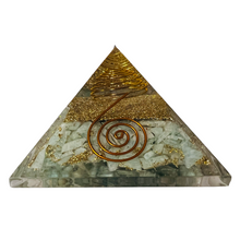 Laden Sie das Bild in den Galerie-Viewer, Orgonit Pyramide "Master of Patience" inkl. MwSt zzgl. Versand