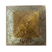 Laden Sie das Bild in den Galerie-Viewer, Orgonit Pyramide "Master of Patience" inkl. MwSt zzgl. Versand