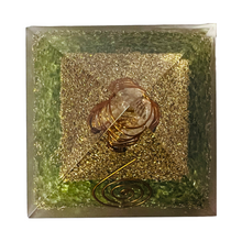Laden Sie das Bild in den Galerie-Viewer, Orgonit Pyramide "Humanity" inkl. MwSt zzgl. Versand