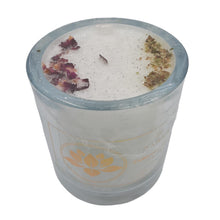 Laden Sie das Bild in den Galerie-Viewer, Chakrakerze Lotus inkl. MwSt. zzgl. Versand