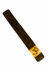 Laden Sie das Bild in den Galerie-Viewer, Räucherstäbchenhalter "OM" inkl. MwSt. zzgl. Versand