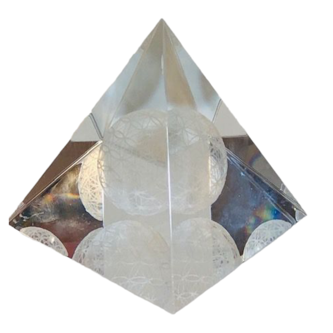 Kristallpyramide 
